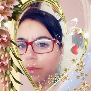 Meet your Posher, Yolanda